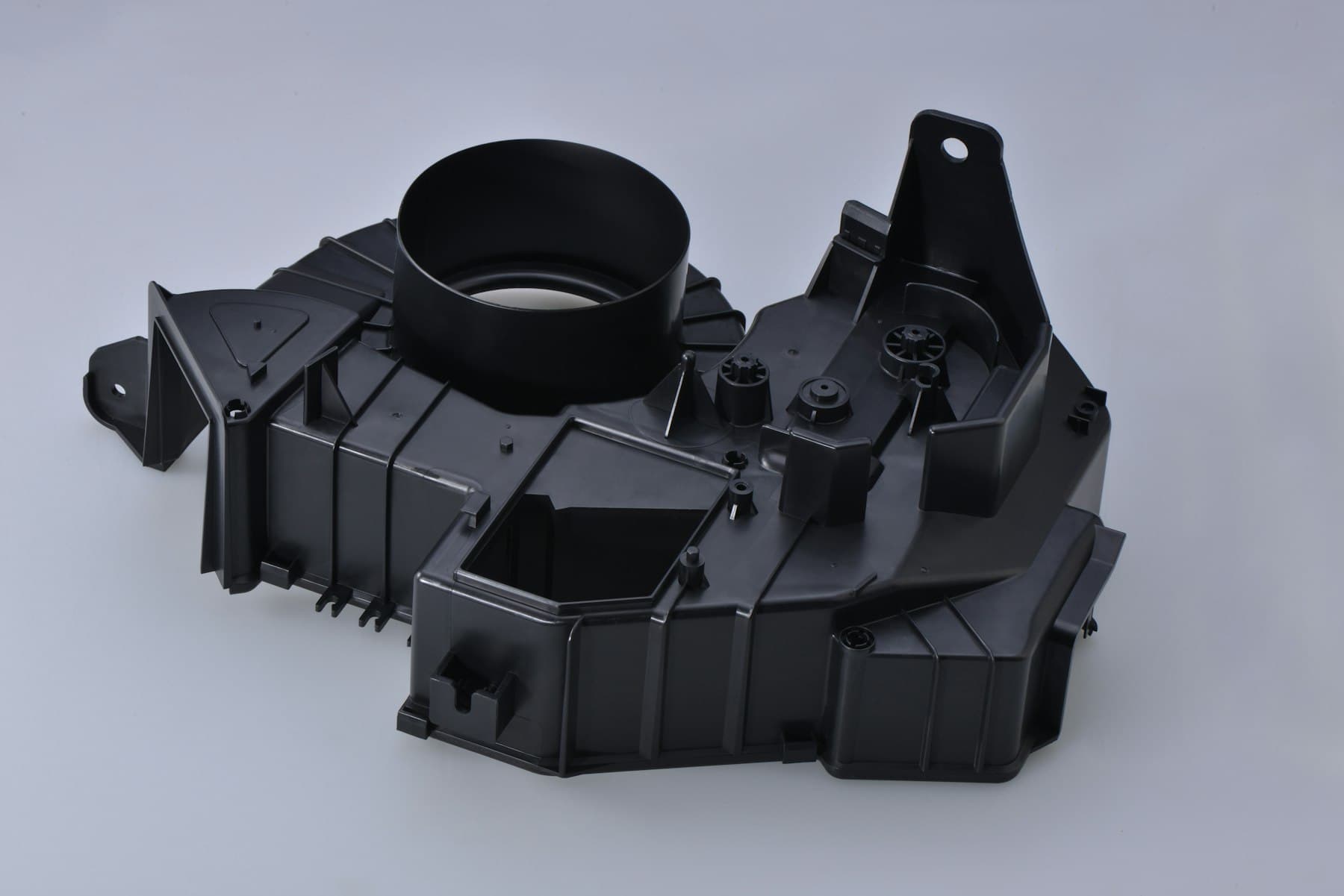 Illustrative injection molded product and engineering review visual